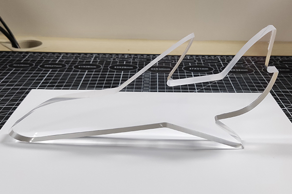 廣告雕刻機，亞克力高光切割